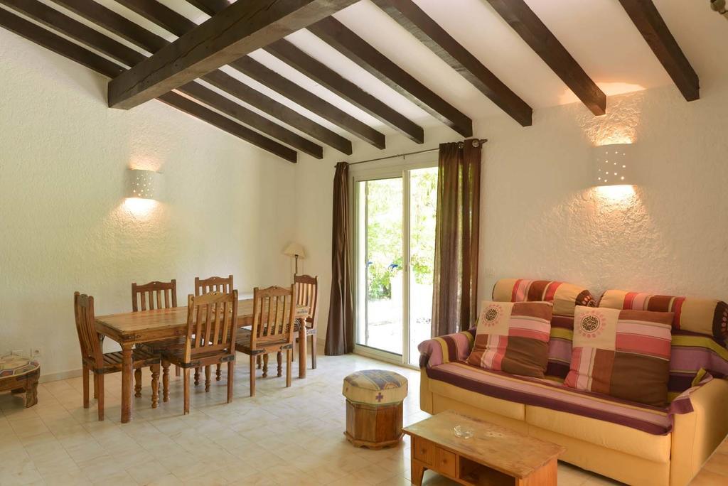 Villa con 2 Camere da Letto e aria condizionata.